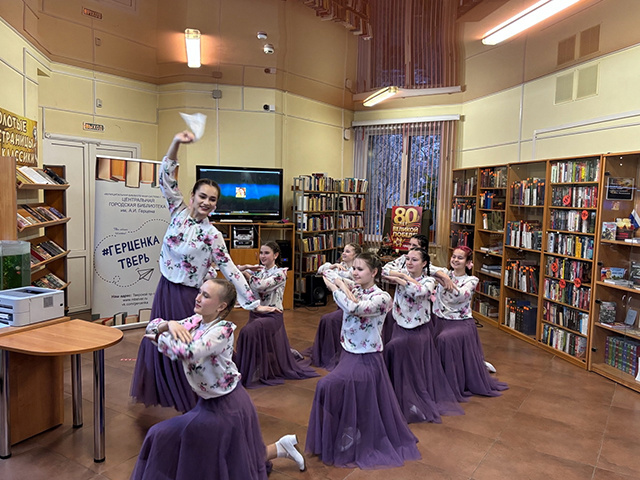 На Библионочь в городских библиотеках Твери пришли более 700 человек