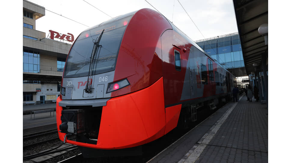 Новый тематический электропоезд курсирует по маршрутам «Новороссийск — Ростов-на-Дону» и «Ростов-на-Дону — Новороссийск» .📷Фото: Алекс Сильвер