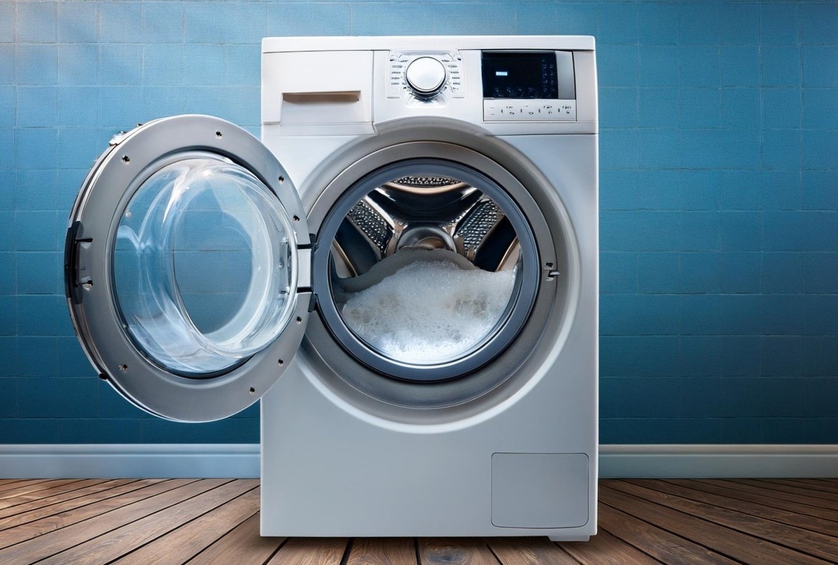 Намазала на уплотнитель стиральной машины это средство и забыла о плесени: незаменимый лайфхак / Фото: Pogovorim.by
