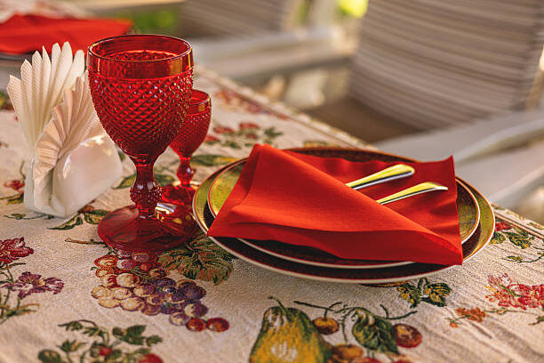 Можно ли дарить скатерть