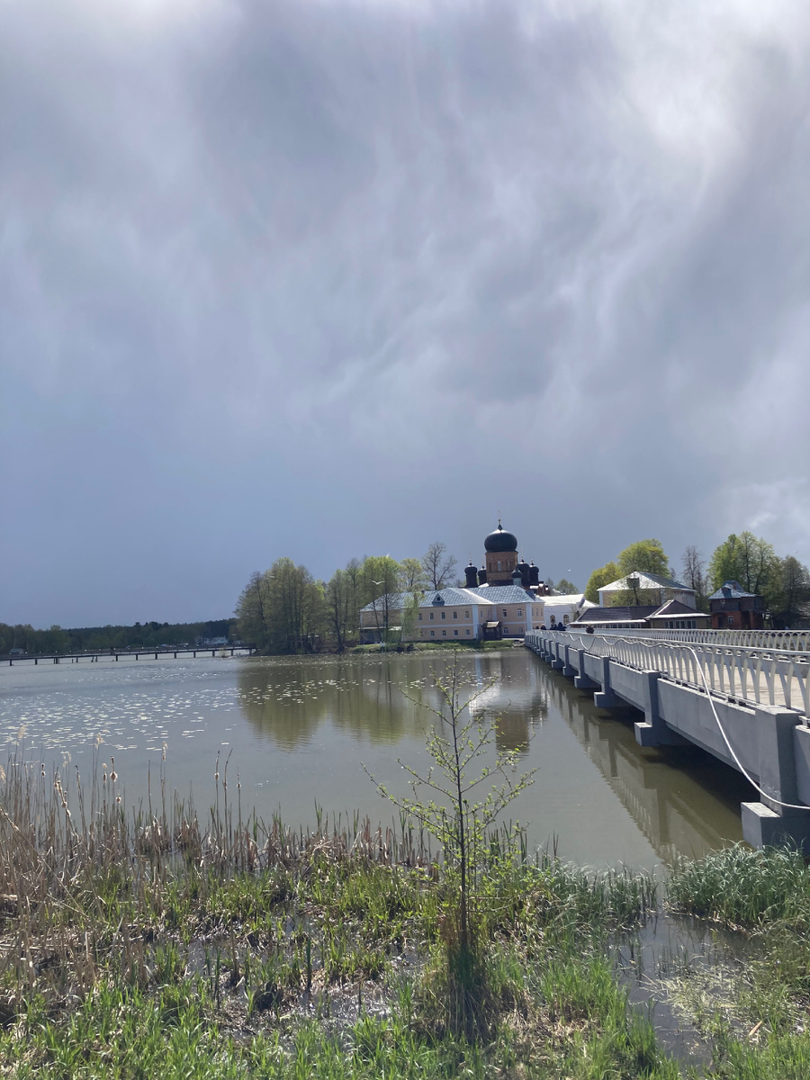 Свято-Введенская островная пустынь, апрель 2025