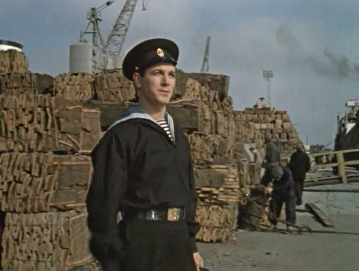 Кадр из кинофильма "Спасите наши души", 1960 г., режиссер Алексей Мишурин, сценарист Евгений Помещиков, композитор Юрий Щуровский (скриншот)