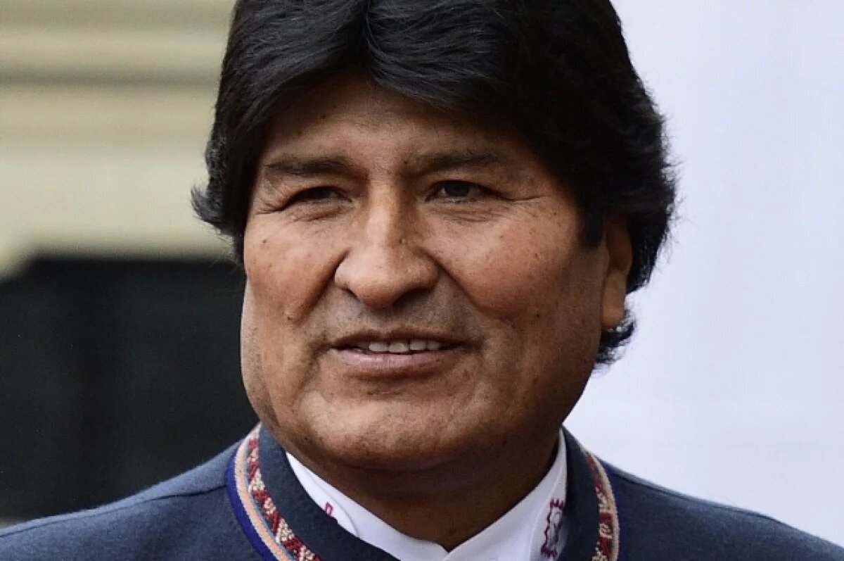    Суд в Боливии аннулировал ордер на арест экс-президента Моралеса