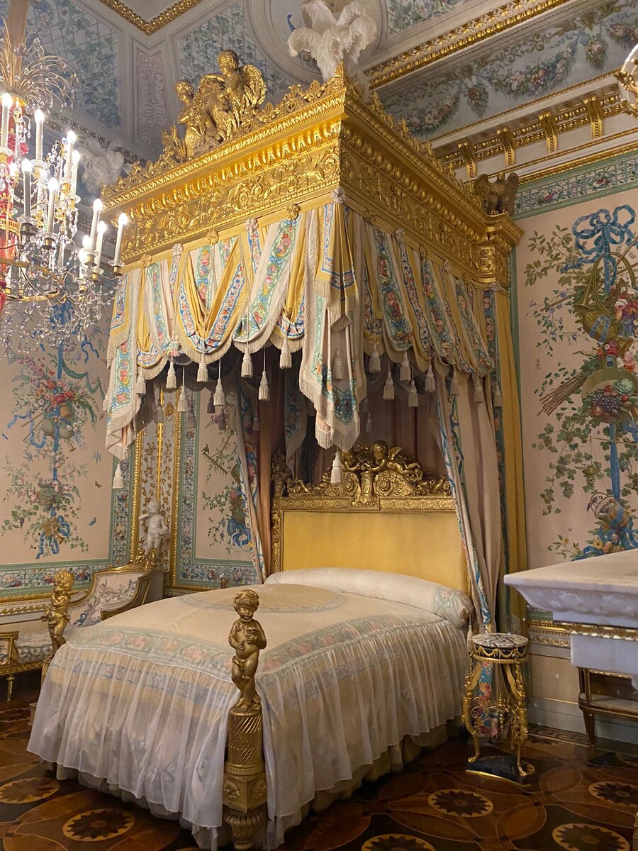 Добавлю чуточку петербургского духа. Павловский дворец.