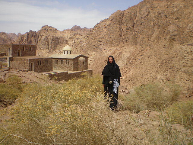 Фото из Коренной пустыни нет. Решила добавить из других своих поломнических поездок. Монастырь Иоанна Лествичника. Фото из архива автора