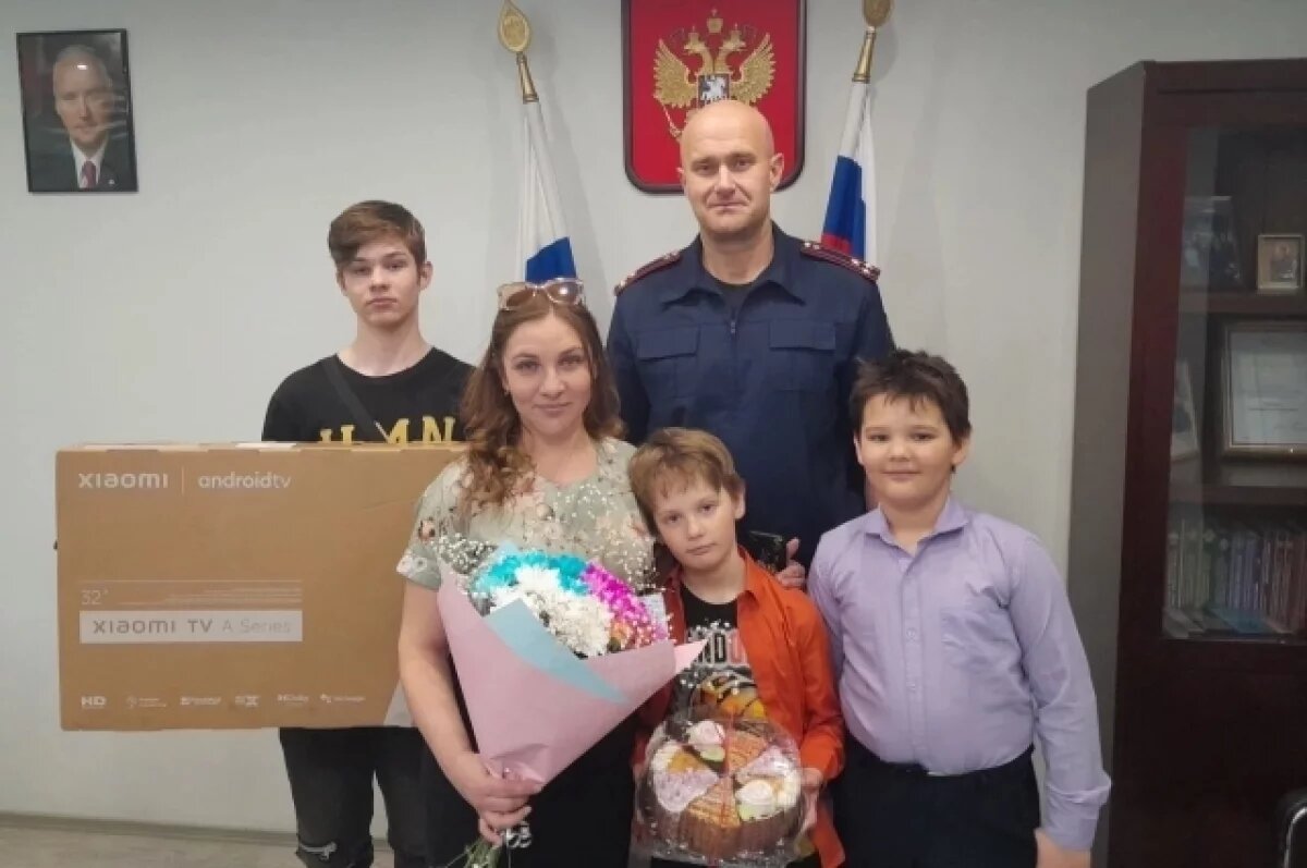    Глава СК Камчатки встретился с семьёй погибшего участника спецоперации