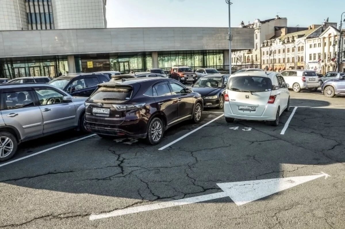    Во Владивостоке закроют парковку на центральной площади 3–4 мая