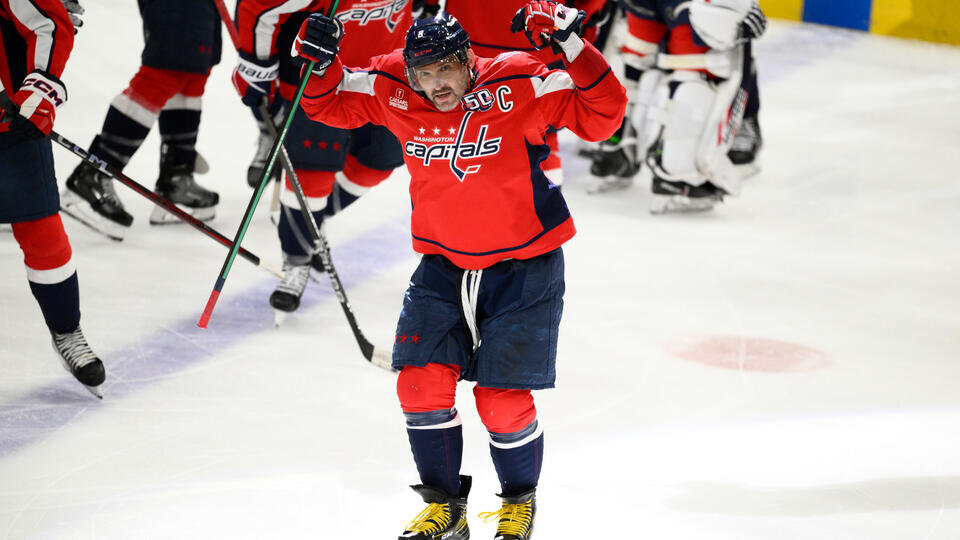     Овечкин поднялся на 12-е место по голам в плей-офф в истории НХЛ Nick Wass/AP/TASS