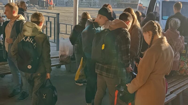     Барнаульцы массово уезжают из города на праздники Софья Комарова