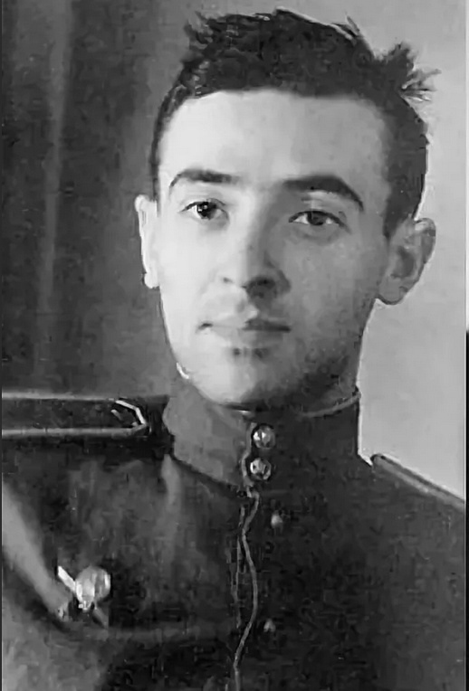 В. Этуш, 1943 год. Фото из архива Е. Этуш