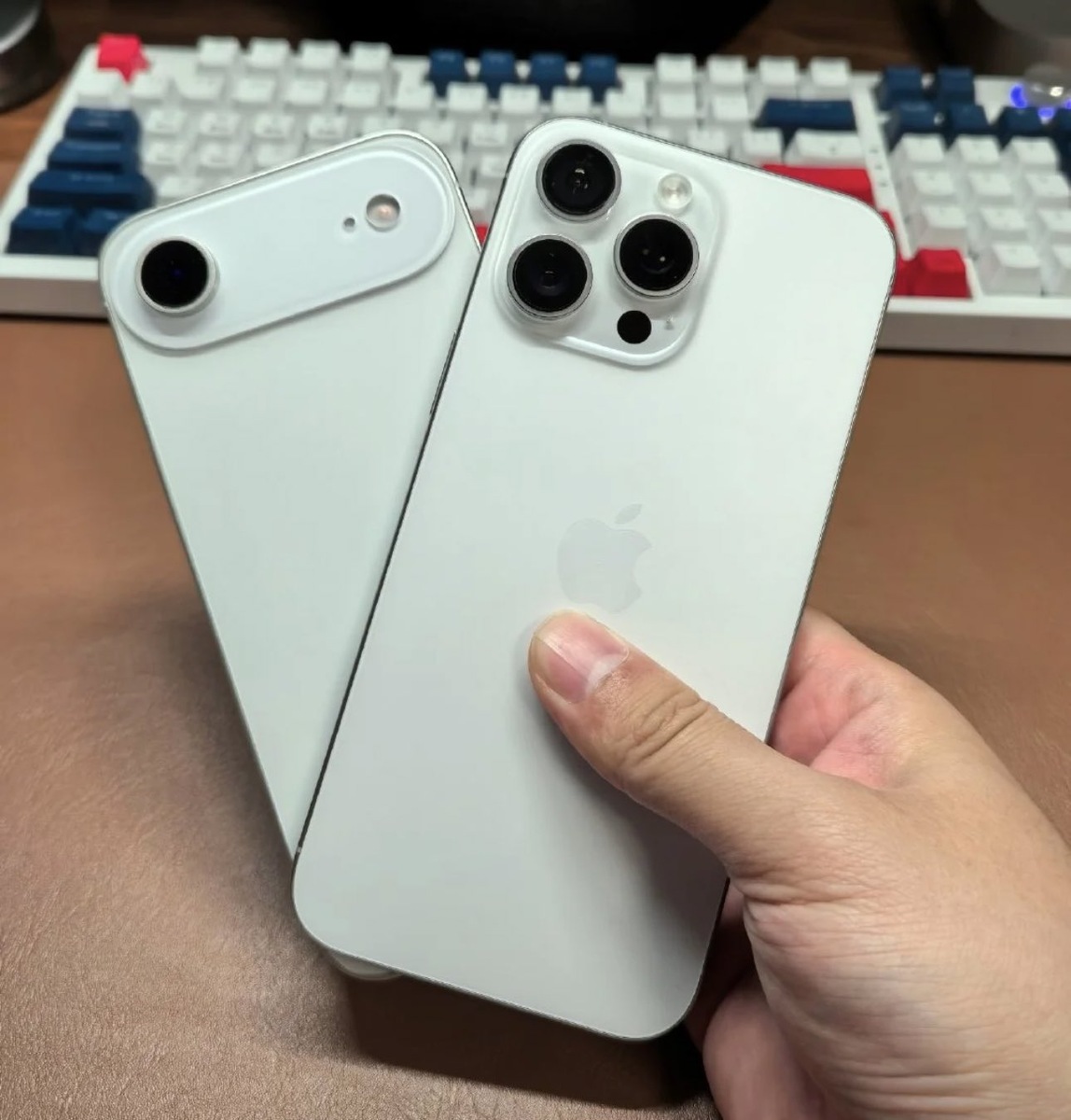 iPhone 16 Pro и iPhone 17 Air. Фото Majin Bu  📷
