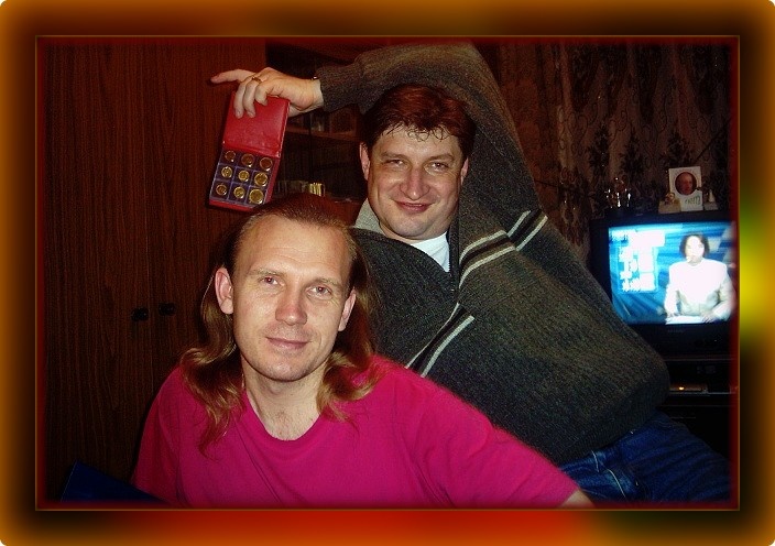 С монетками не Саня — это мой друг Игорь В., светлая память. Ну и да, он тоже был нумизматом...