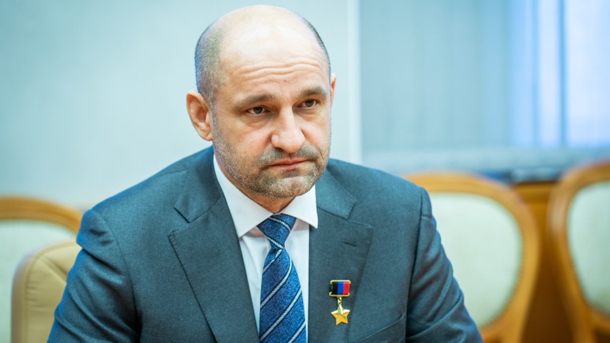    Поздравление полпреда президента РФ в УрФО с 1 мая