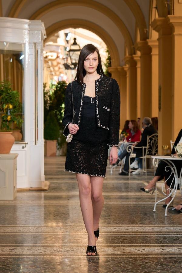 Коллекция Chanel Cruise 2026 в Villa D'Este, Лаго ди Комо, Италия