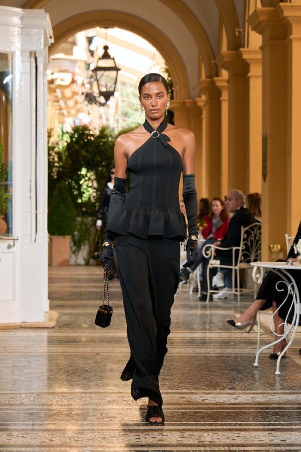 Коллекция Chanel Cruise 2026 в Villa D'Este, Лаго ди Комо, Италия