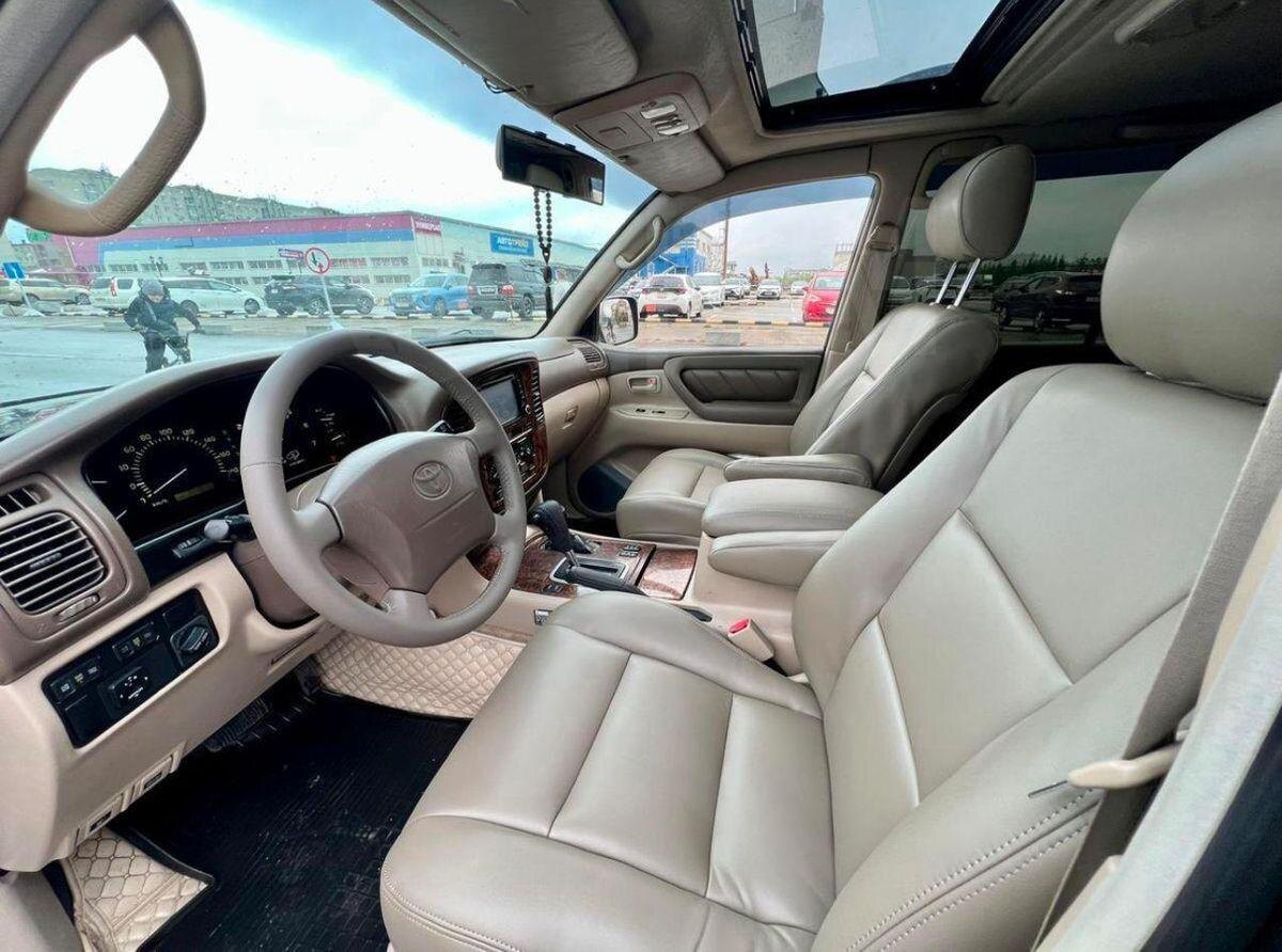 Салон Land Cruiser 100