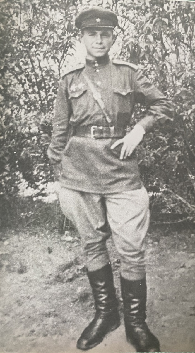 Вот таким Семён Шестаков встретил Победу! (Май 1945 г.)