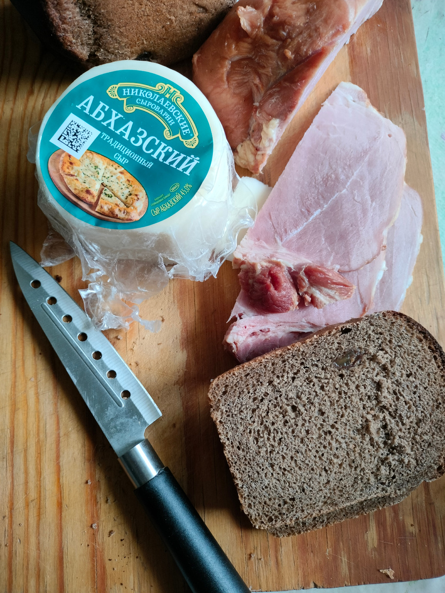 Фото автора. Перекус на даче