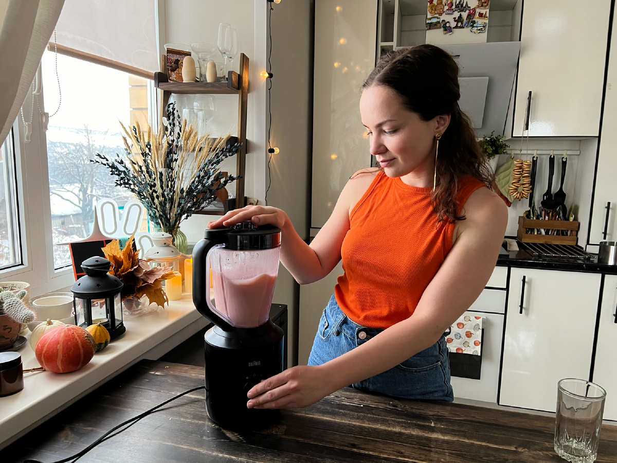 Всем привет! Меня зовут Юля, здесь я делюсь классными рецептами и просто своей жизнью. Рада новичкам и старичкам!