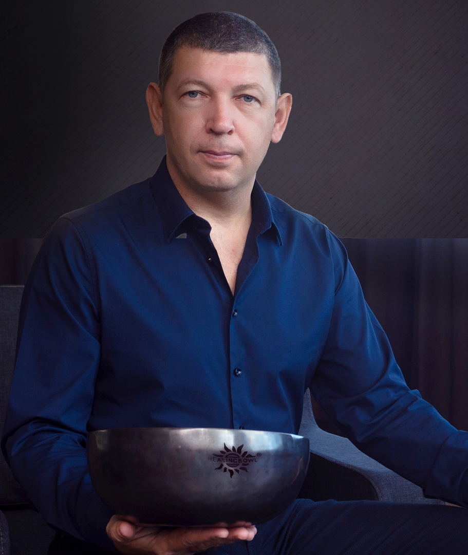 Суриков Виктор Петрович, основатель и владелец Healingbowl®