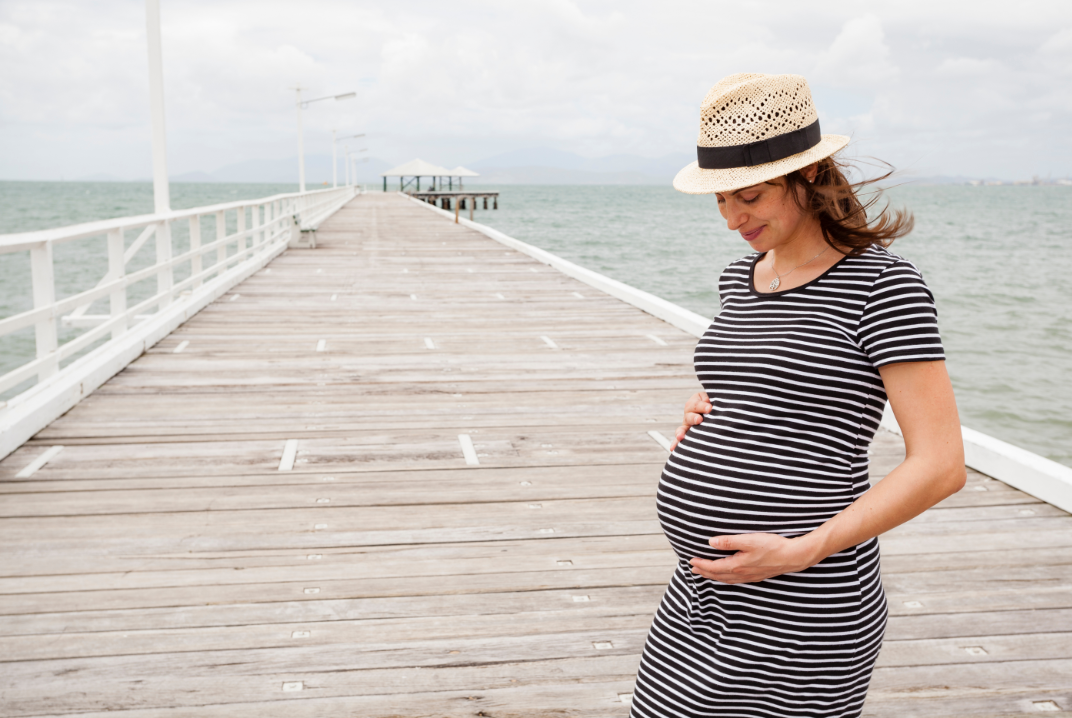 Ты замечала, что даже при правильном питании остаются отёки, усталость и тяжесть в теле? Возможно, дело не в диете, а в… лимфе. Лимфодренаж — это как генеральная уборка внутри тебя. Он не только помогает «слить» лишнюю воду, но и улучшает обмен веществ, очищает организм и даёт энергию.