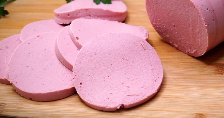 Мясо? Ну, оно где-то тут…