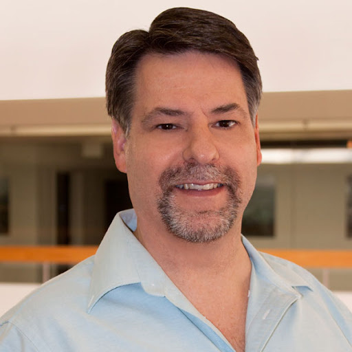    Брюс Несмит