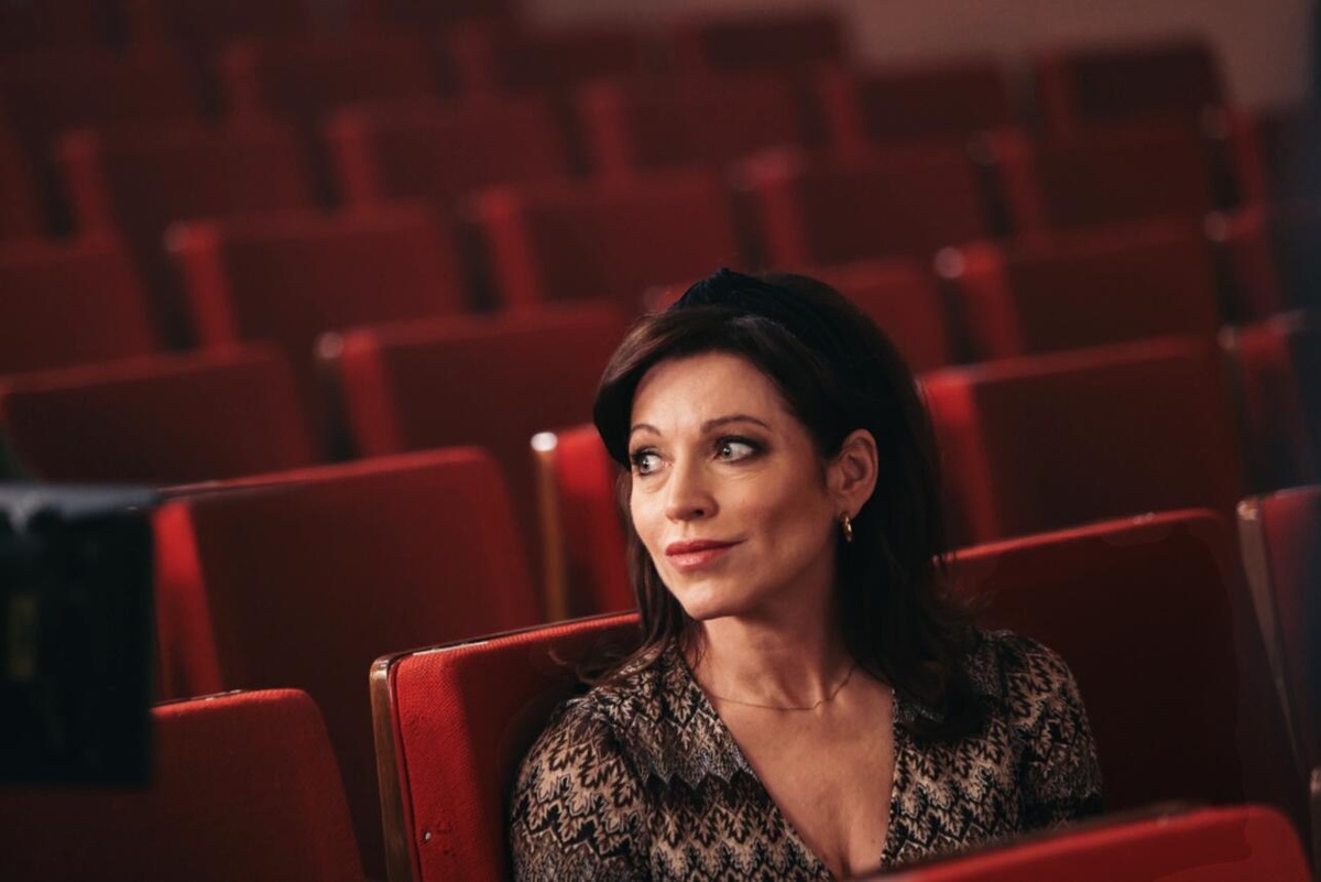 Алена Хмельницкая, кадр со съемочной площадки сериала «Красота»