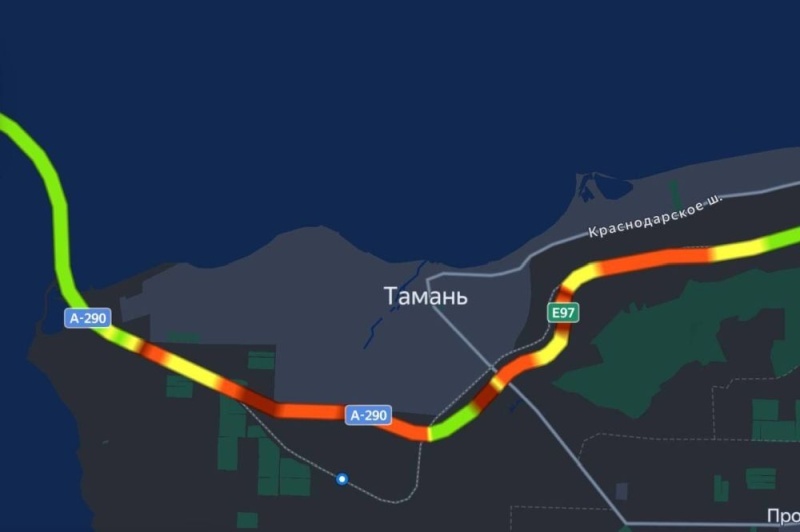    Крымский мост блокирован рекордным количеством машин