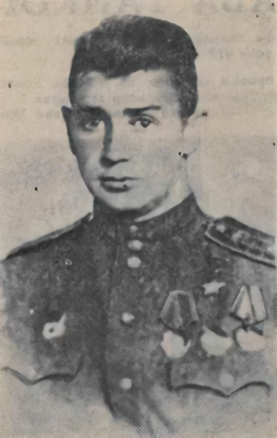 На снимке: Александр Сергеевич Куманичкин в годы войны.