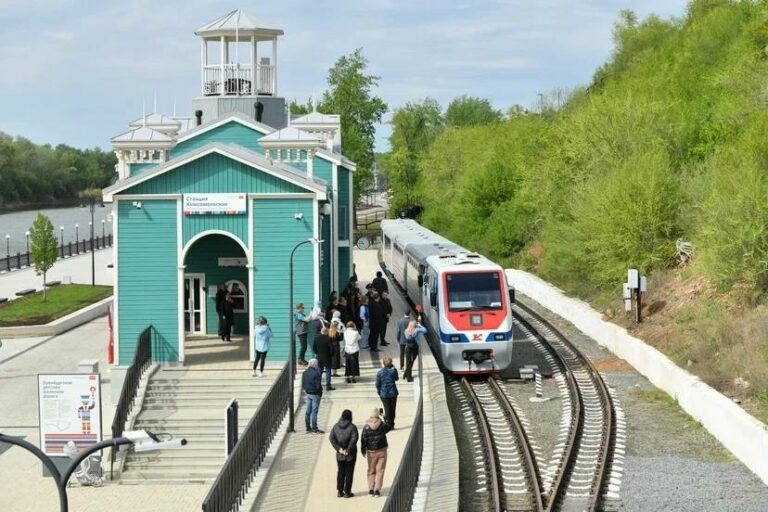    На месяц раньше. На оренбургской детской железной дороге открылся летний сезон Андрей Севостьянов