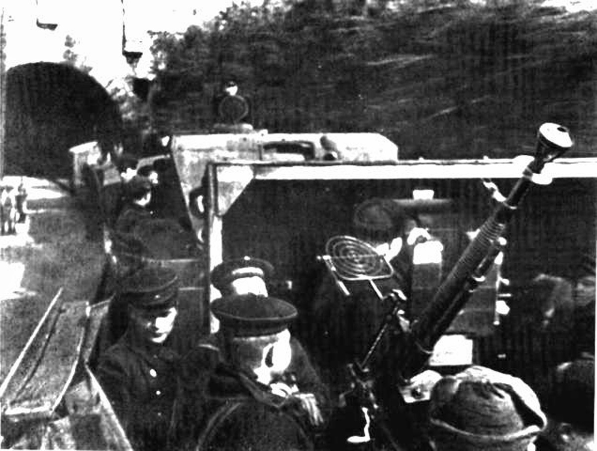 Бронепоезд Железняков («Зелёный призрак») в Севастополе 1942 год