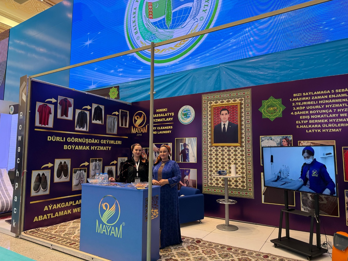 Стенд MAÝAM на международной выставке-ярмарке «Международная торговля и услуги», 30 апреля, 2025 г., Ашхабад, Туркменистан (Фото: БТ)