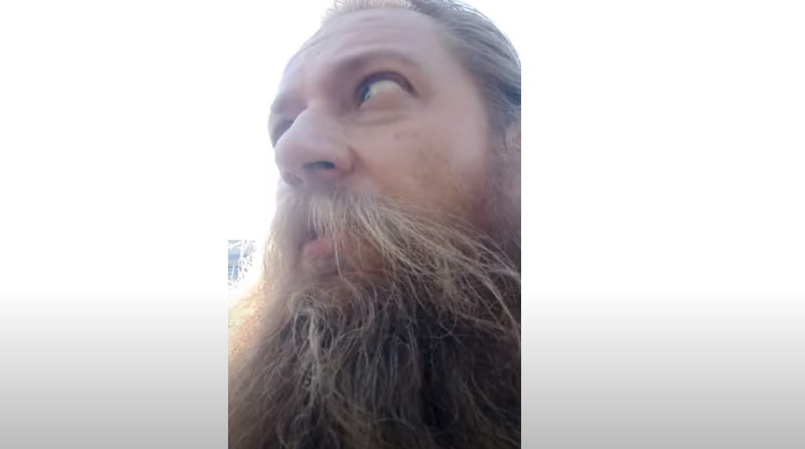 Евгений Тепляков, скрин из видео автора канала