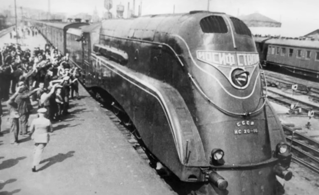 Советская промышленность, индустриализация и рывок вперед при Сталине