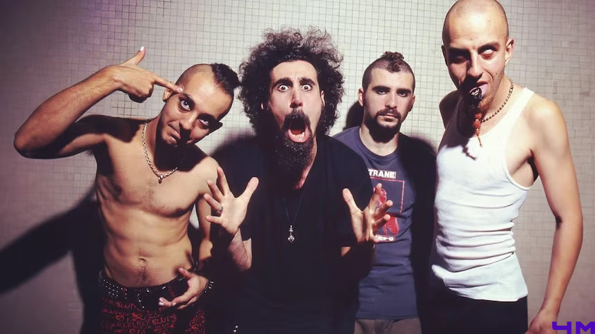 Группа System of a Down. Насколько сумасшедшая фотография группы, настолько и сумасшедшая их музыка
