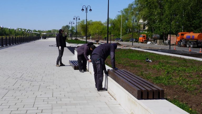    В Оренбурге завершают восстановление западной набережной Урала Оренбуржье