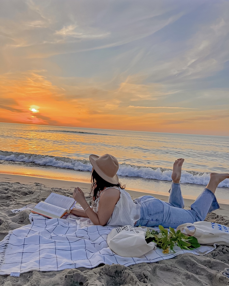 Моя поза дня: лёжа с миссией.