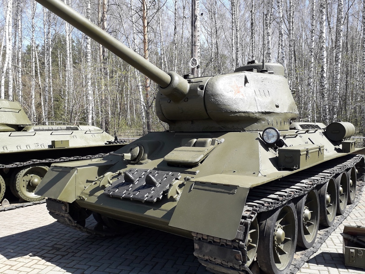 Средний танк Т-34-85