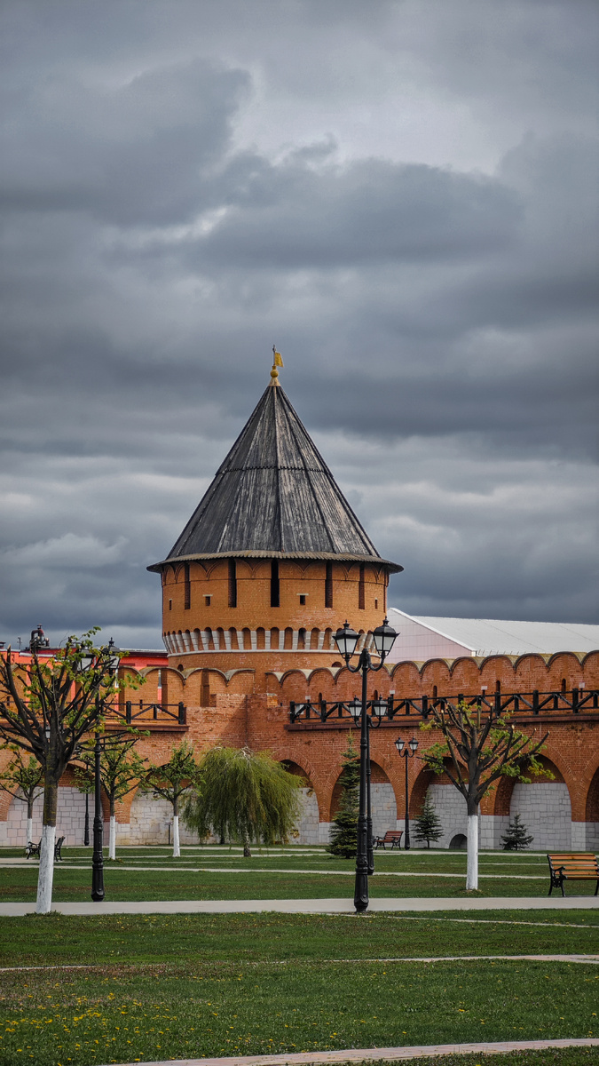 Погуляв немного по городу, мы ,конечно же, захотели поесть настоящих знаменитых тульских пряников. Нашли кафе где есть такие пряники в большом разнообразии.