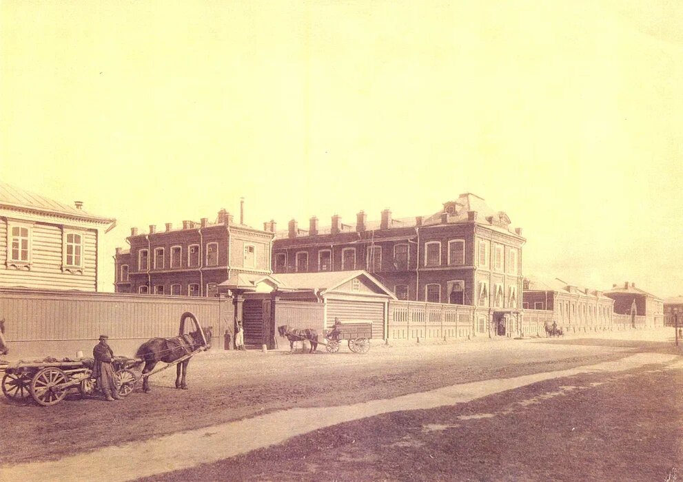 Фабрика в Москве