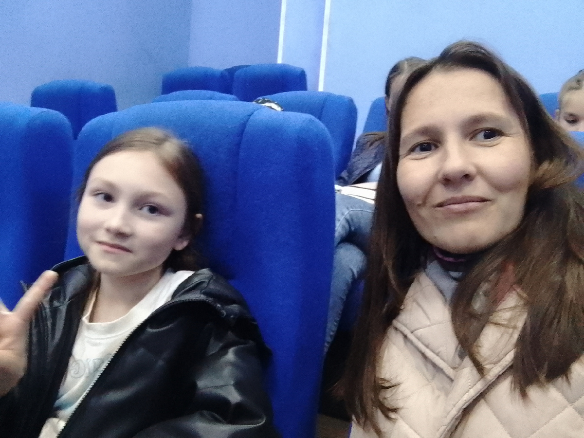 В кинотеатре