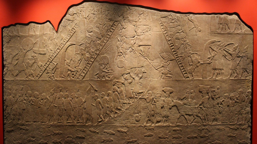    Тайна древнейшей линейки Нимруда Ассирийцы знали математику лучше нас