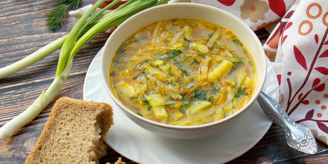 Щи из молодой капусты: легкие, ароматные и по-весеннему свежие