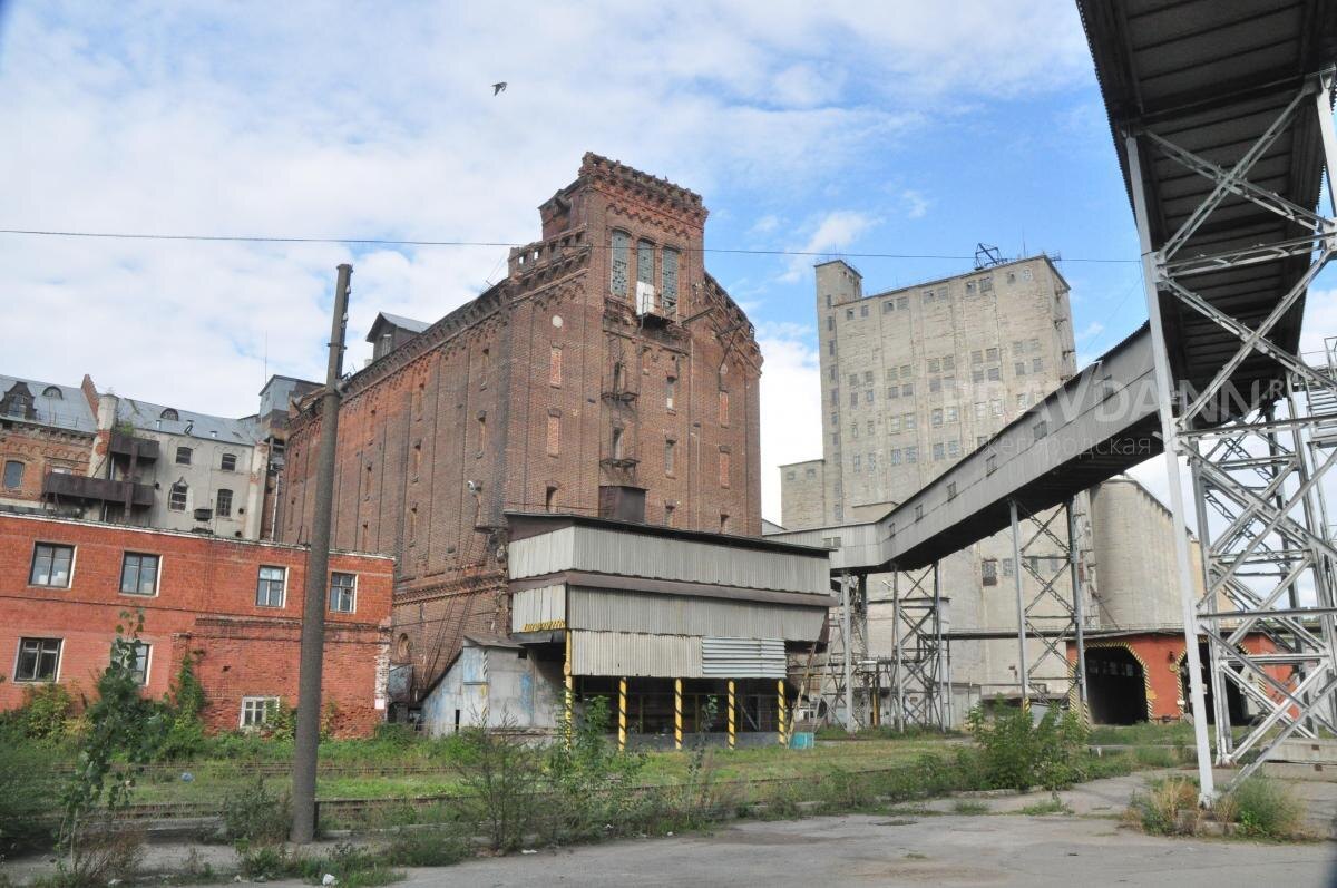    Комплекс зданий мельницы торгового дома «Емельян Башкиров с сыновьями» относится к ОКН