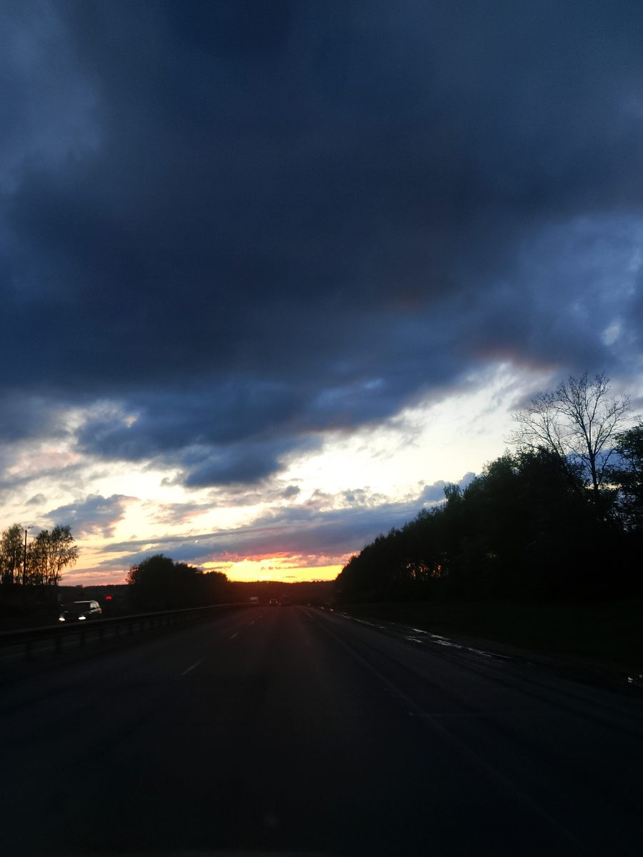 Последние лучи. Дорожное фото. 