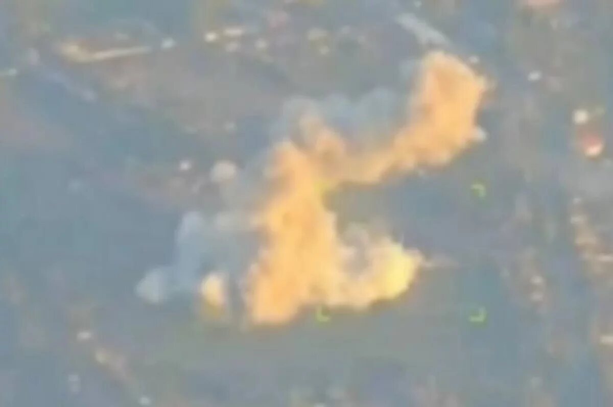    Появились кадры удара ракетой по складу ВСУ на шахтерском направлении