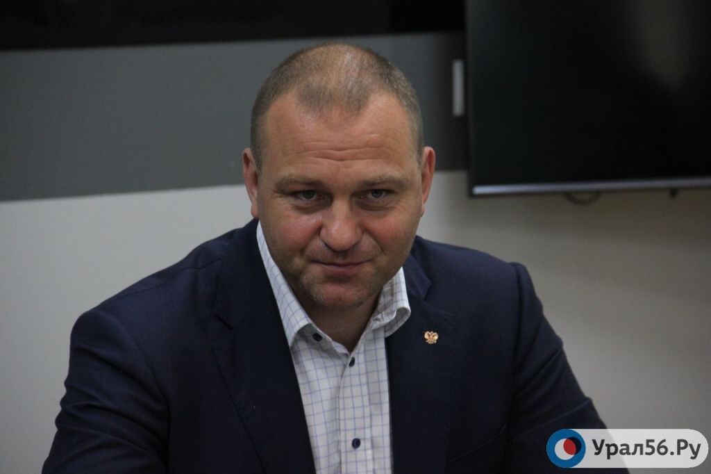    Глава Оренбурга уже вернулся на СВО? Он опубликовал кадры срыва ротации ВСУ