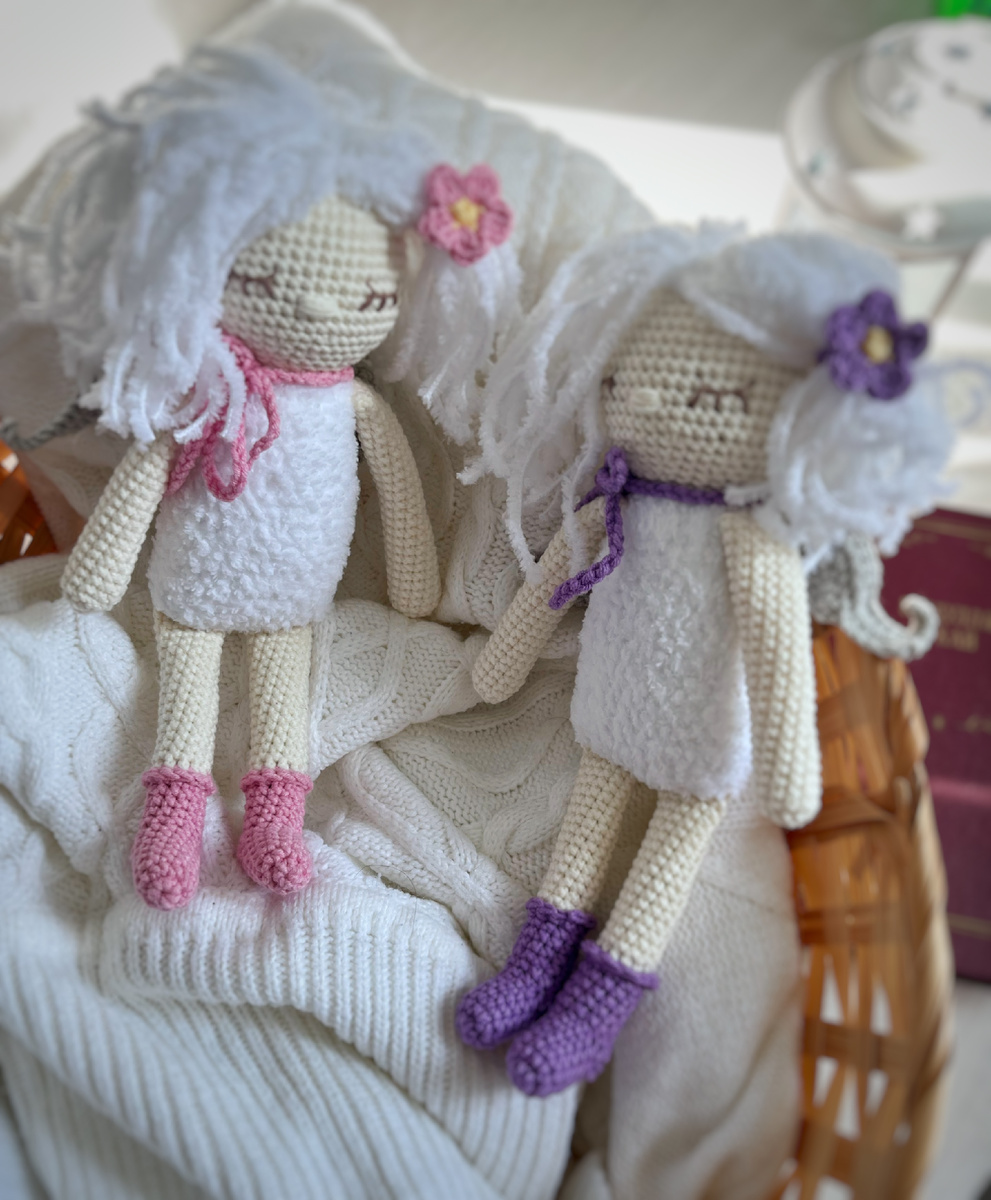 Чудесные ангелочки связаны по мастер-классу Марины Камбур.