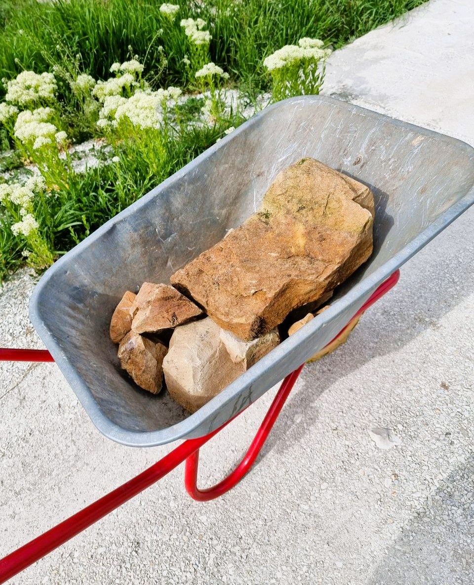 Сразу видно, что моя тачка побывала в передрягах. 😄